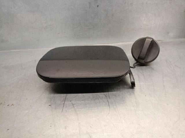 Klapka wlewu paliwa Lexus RX U3