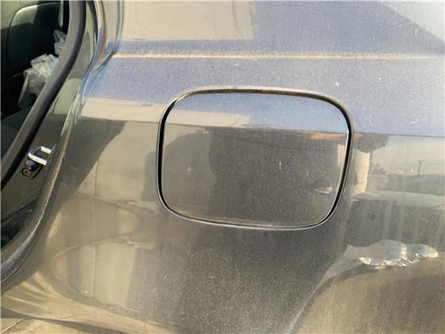 Klapka wlewu paliwa Lexus IS E2