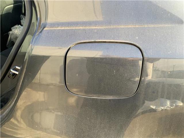 Klapka wlewu paliwa Lexus IS E2