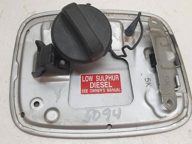 Klapka wlewu paliwa Lexus IS E2