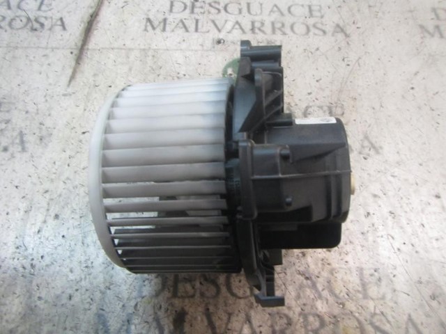 Silniczek wentylatora nagrzewnicy Lancia Delta