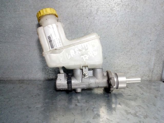 Główny cylinder hamulców 77365184 FIAT