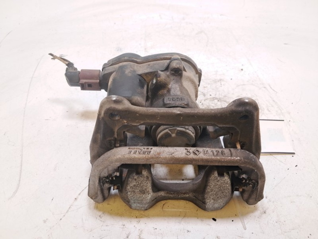 77367135 Chrysler