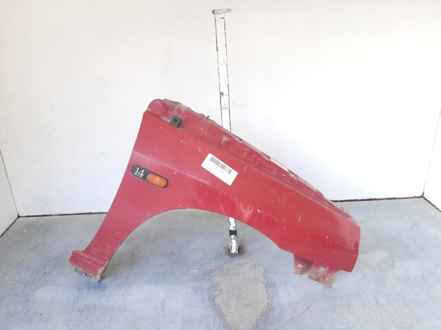 Błotnik przedni prawy 7750844936 RENAULT