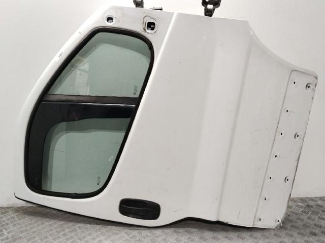 Drzwi przednie prawe 7751472215 RENAULT