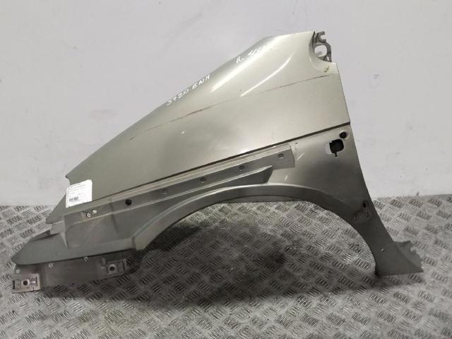 Błotnik przedni lewy 7751474881 RENAULT