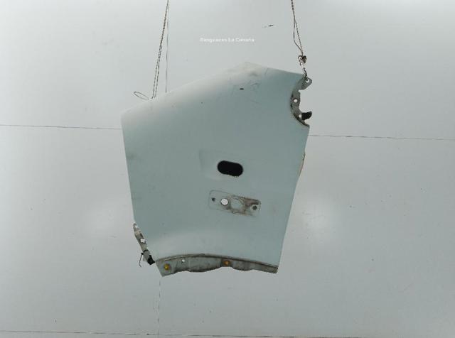 Błotnik przedni lewy 7751475533 RENAULT