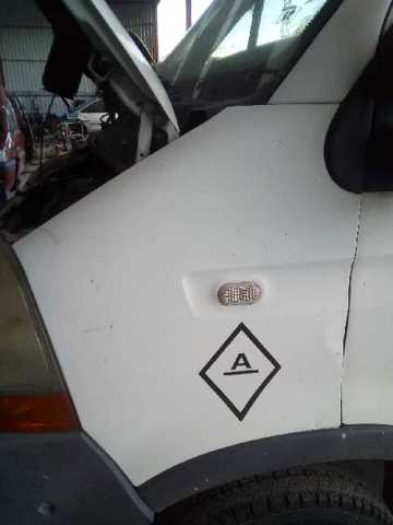 Błotnik przedni lewy 7751475533 RENAULT