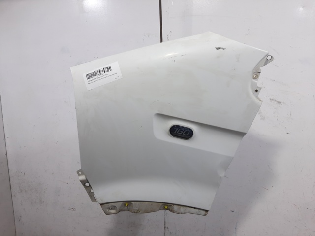Błotnik przedni lewy 7751475533 RENAULT