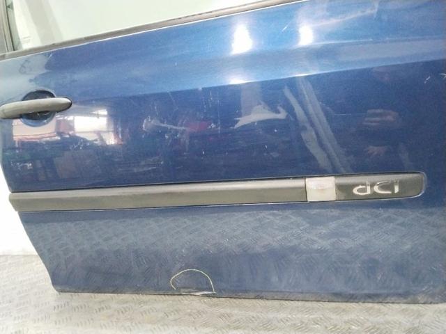 Drzwi przednie prawe 7751476107 RENAULT