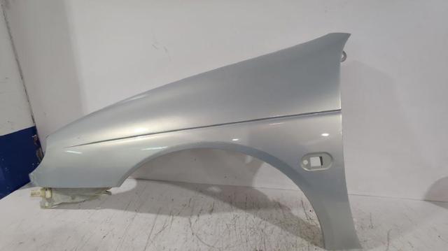 Błotnik przedni lewy Renault Megane 1 LA0, LA1