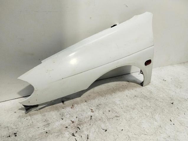 Błotnik przedni lewy Renault Megane 1 LA0, LA1