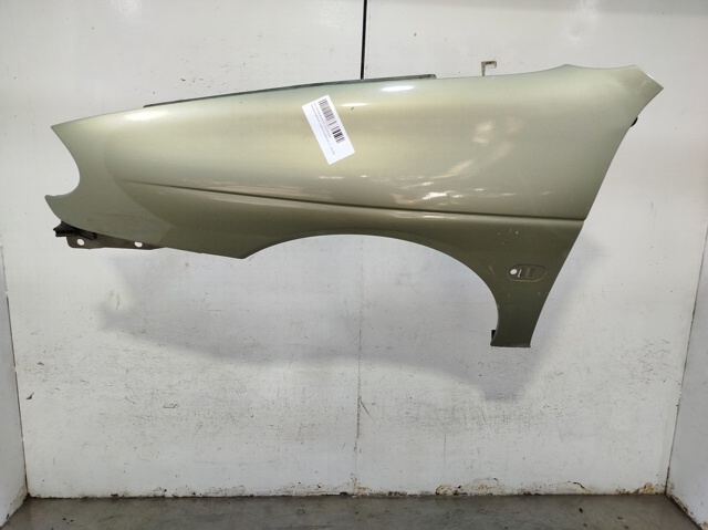 Błotnik przedni lewy 7751696568 RENAULT
