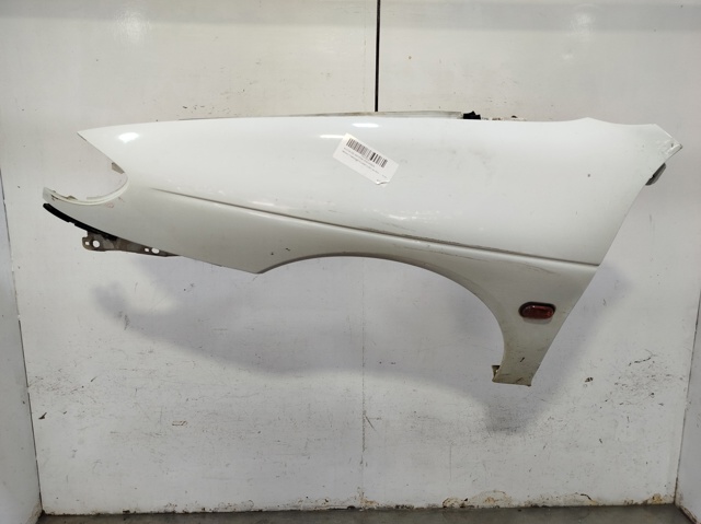 Błotnik przedni lewy 7751696568 RENAULT