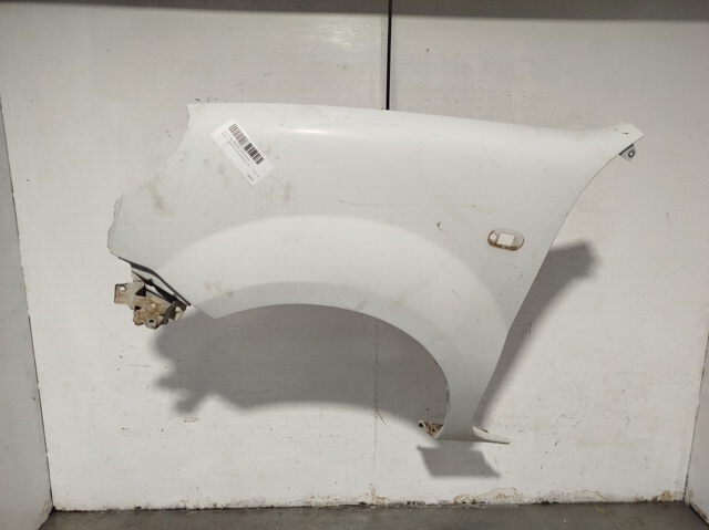 Błotnik przedni lewy 7751718631 RENAULT