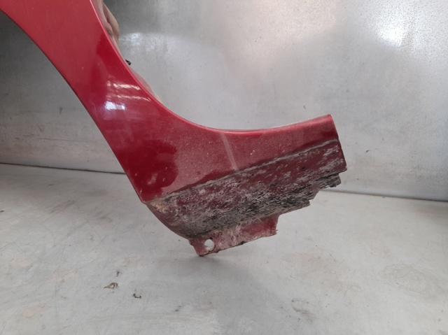 Błotnik przedni lewy 7751718631 RENAULT
