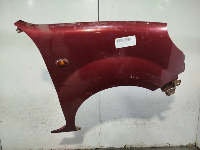 Błotnik przedni prawy 7751718632 RENAULT