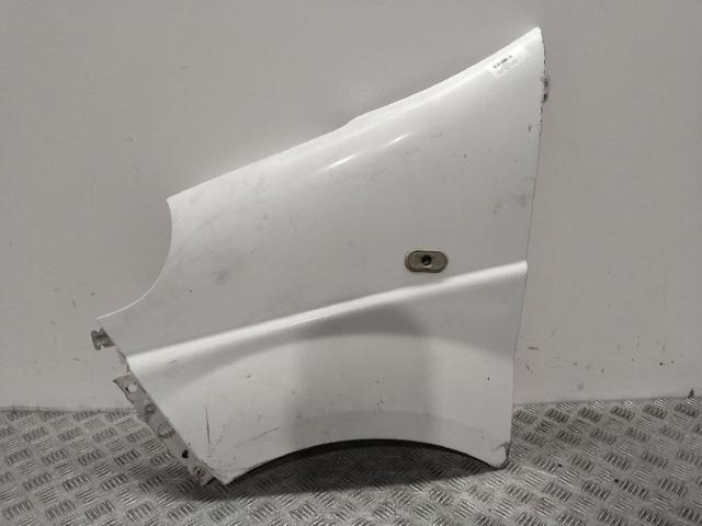 Błotnik przedni lewy 7782524451 RENAULT