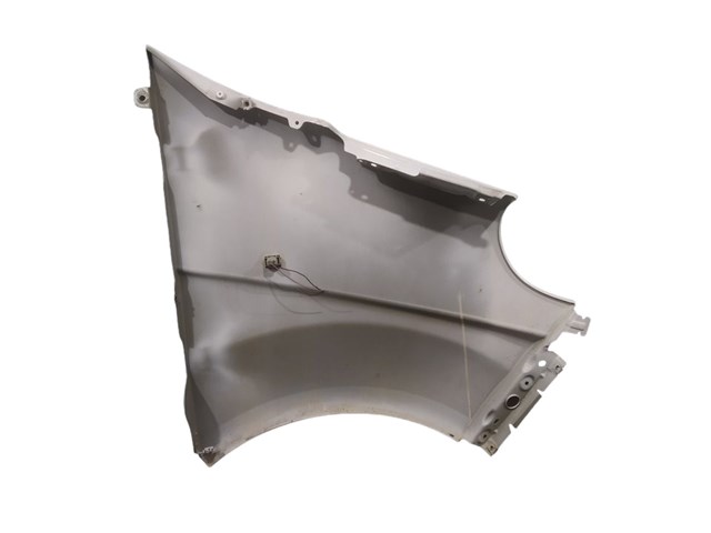 Błotnik przedni lewy 7782524451 RENAULT