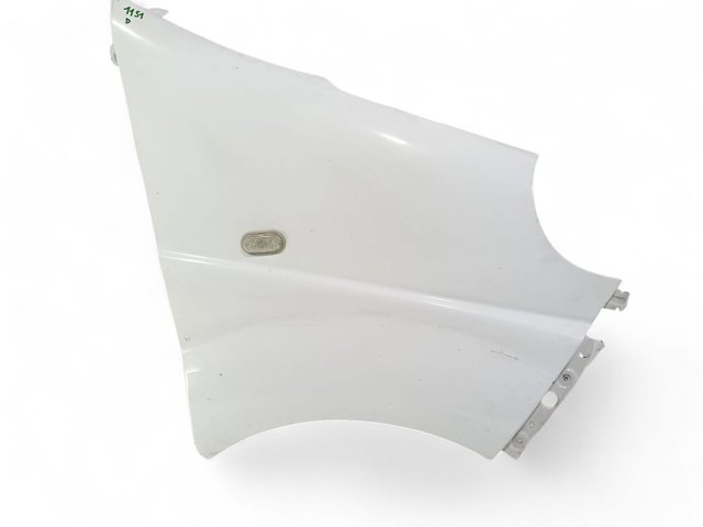 Błotnik przedni prawy 7782524467 RENAULT