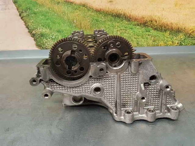 Głowica cylindrów BMW 1 E81