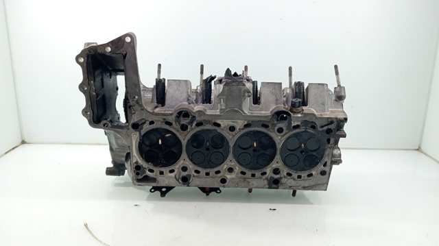 Głowica cylindrów BMW 1 E81