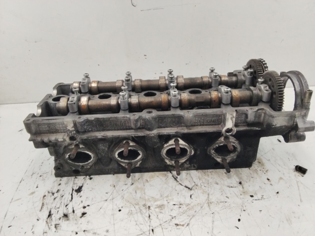 Głowica cylindra BMW 3
