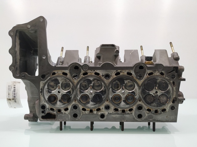 Głowica cylindrów BMW 1 E81