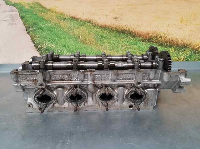 Głowica cylindrów BMW 1 E81