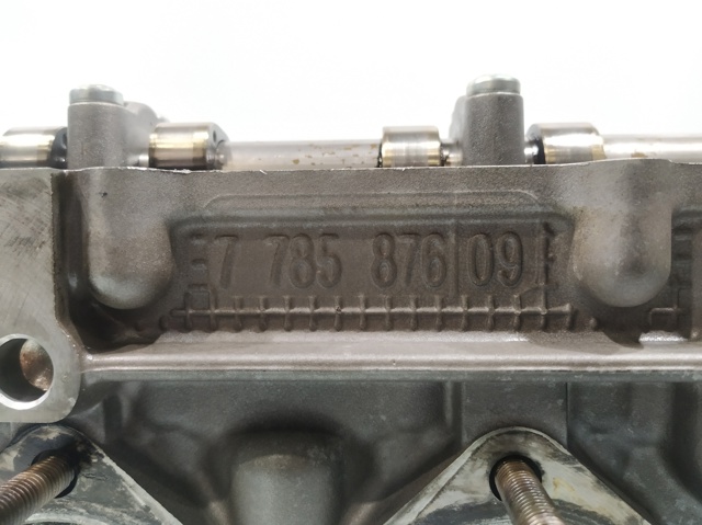 Głowica cylindrów BMW 1 E81