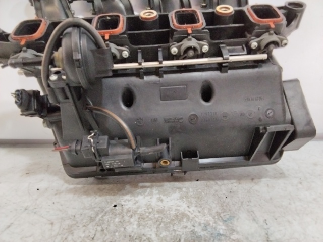 Kolektor ssący 7787318 BMW