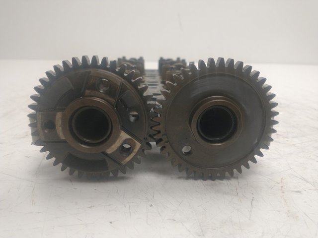 Obudowa wałka rozrządu BMW 1 E81