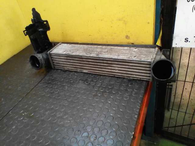 Chłodnica intercoolera 780068001 BMW