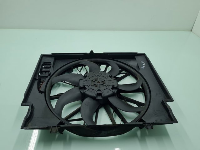 Dyfuzor chłodnicy, w komplecie z silnikiem i wirnikiem 7801657 BMW