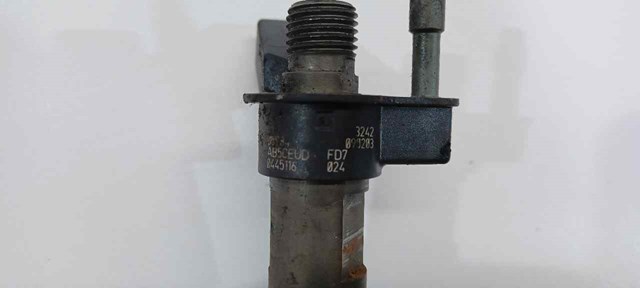 Wtryskiwacz paliwa 7805428 BMW