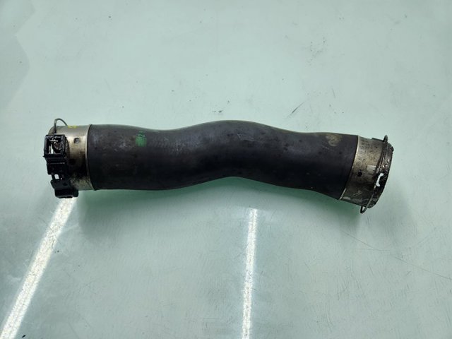 Króciec powietrza, wylot z turbiny (doładowanie) 7810616 BMW
