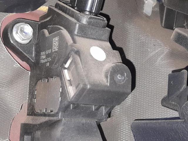 781100W040 Toyota