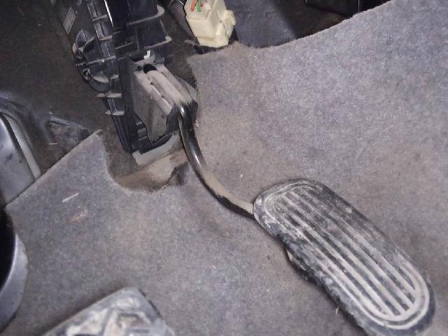 Pedał przyspieszenia (gazu) Toyota Hilux N