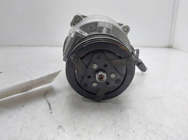 7813A974 Mitsubishi