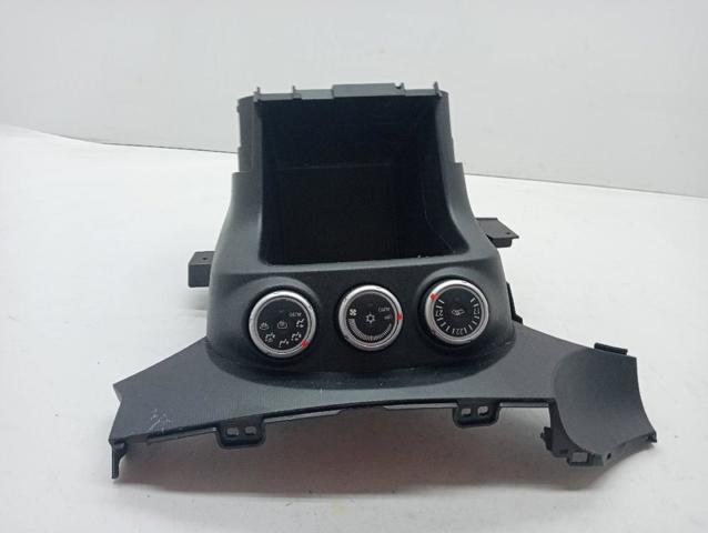 Sterownik trybów ogrzewania/klimatyzacji 7820A115XA MITSUBISHI