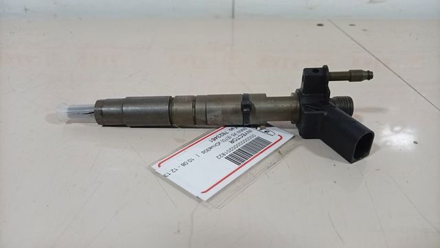 Wtryskiwacz paliwa 7823461 BMW