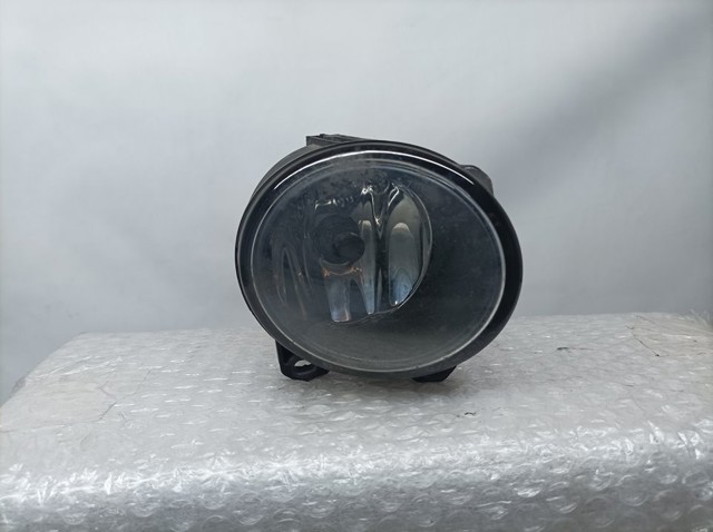 Lampa przeciwmgielna prawa 7839866 BMW