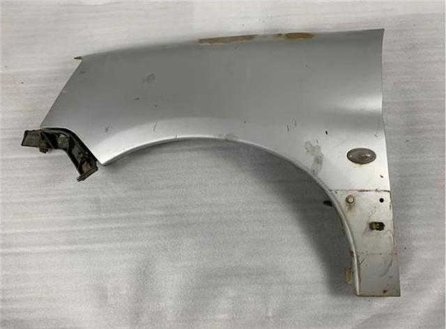 Błotnik przedni lewy Citroen Berlingo M