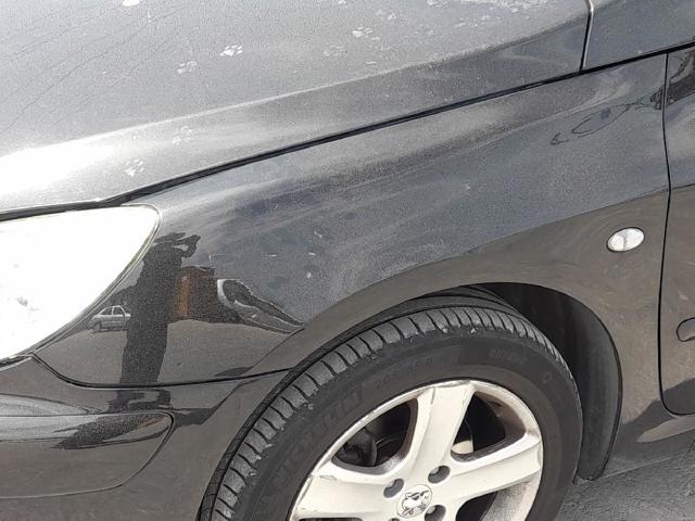 Błotnik przedni lewy 7840K8 PEUGEOT