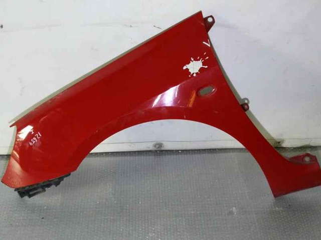 Błotnik przedni lewy 7840K8 PEUGEOT