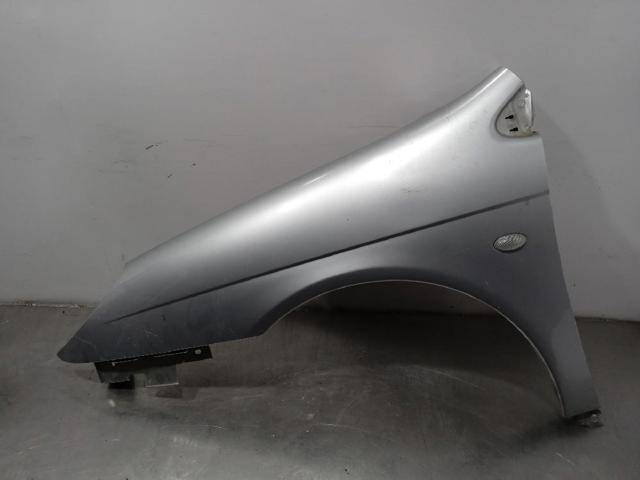 Błotnik przedni lewy 7840Q2 PEUGEOT