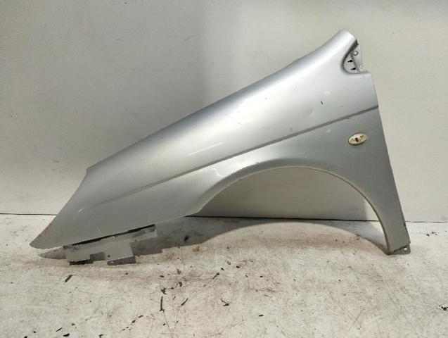 Błotnik przedni lewy 7840Q2 PEUGEOT