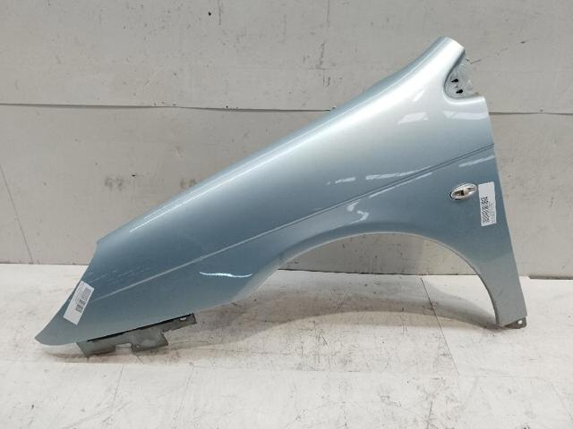 Błotnik przedni lewy 7840Q2 PEUGEOT