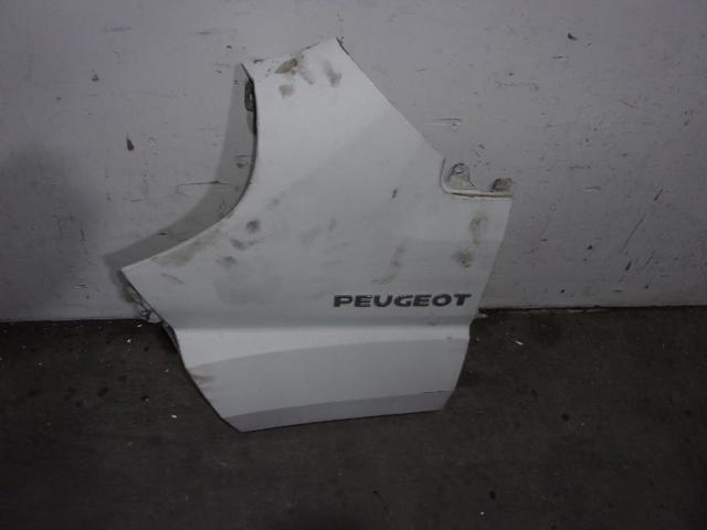 Błotnik przedni lewy 7840T0 PEUGEOT