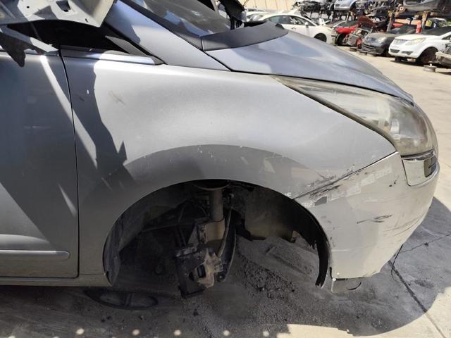 Błotnik przedni prawy 7841AF PEUGEOT